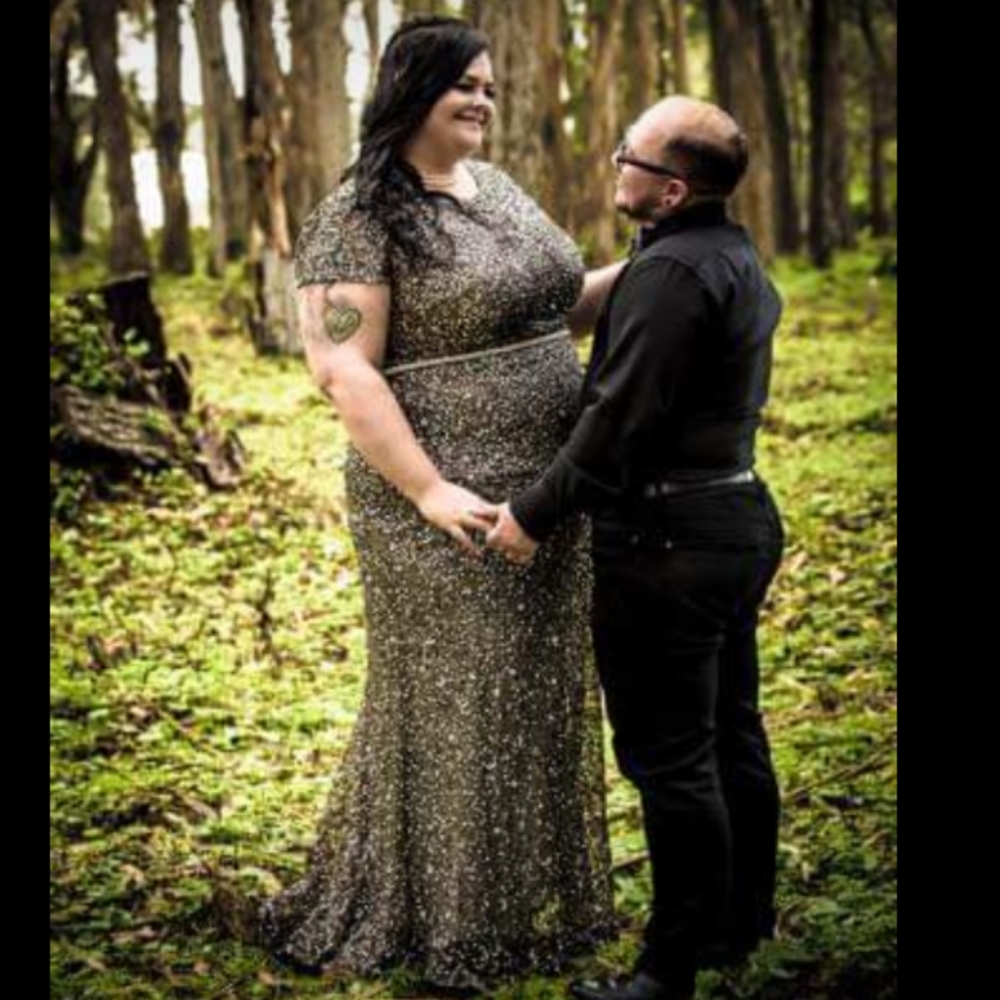 STUNNING Adrianna Papell Silver Sequin Gown